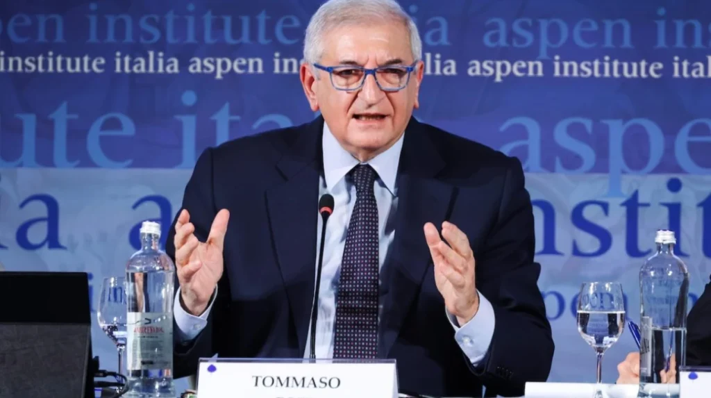 Italy threatens to block budget work over paybacks to rich countries